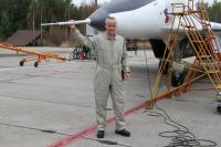 Photo of dutch tourist with MiG-29 before Flight to Stratosphere